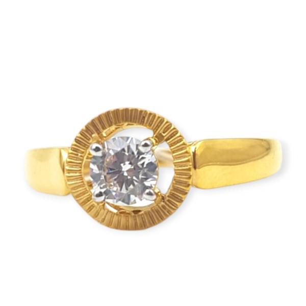 Beautiful Plain Design Gold Ring for Ladies with Single Stone